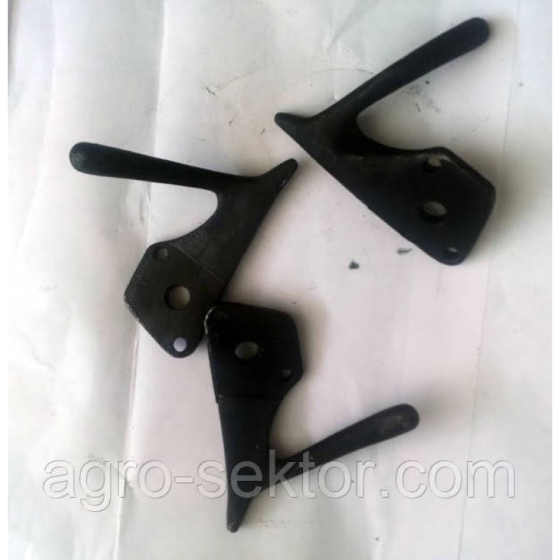 Ріжок у язального столу на прес-підбирач Полистрой PVP-351 35.0306.1010 Ріжок у язального столу на прес-підбирач Полистрой PVP-351 35.0306.1010