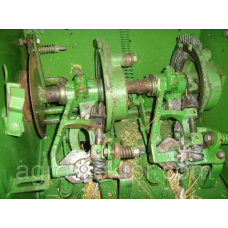 Ремонт в“язального стола прес підбирача John Deere